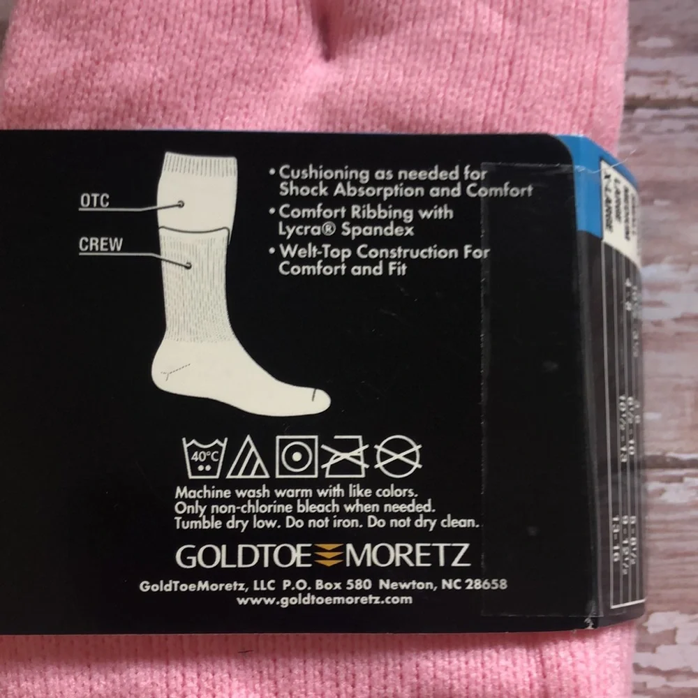 ☀️ 3/$10 -2 pairs Women’s Pink OTC Powersox all sport socks (see description)
